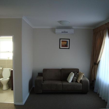 The Dondi Lodge Port Elizabeth Exterior foto